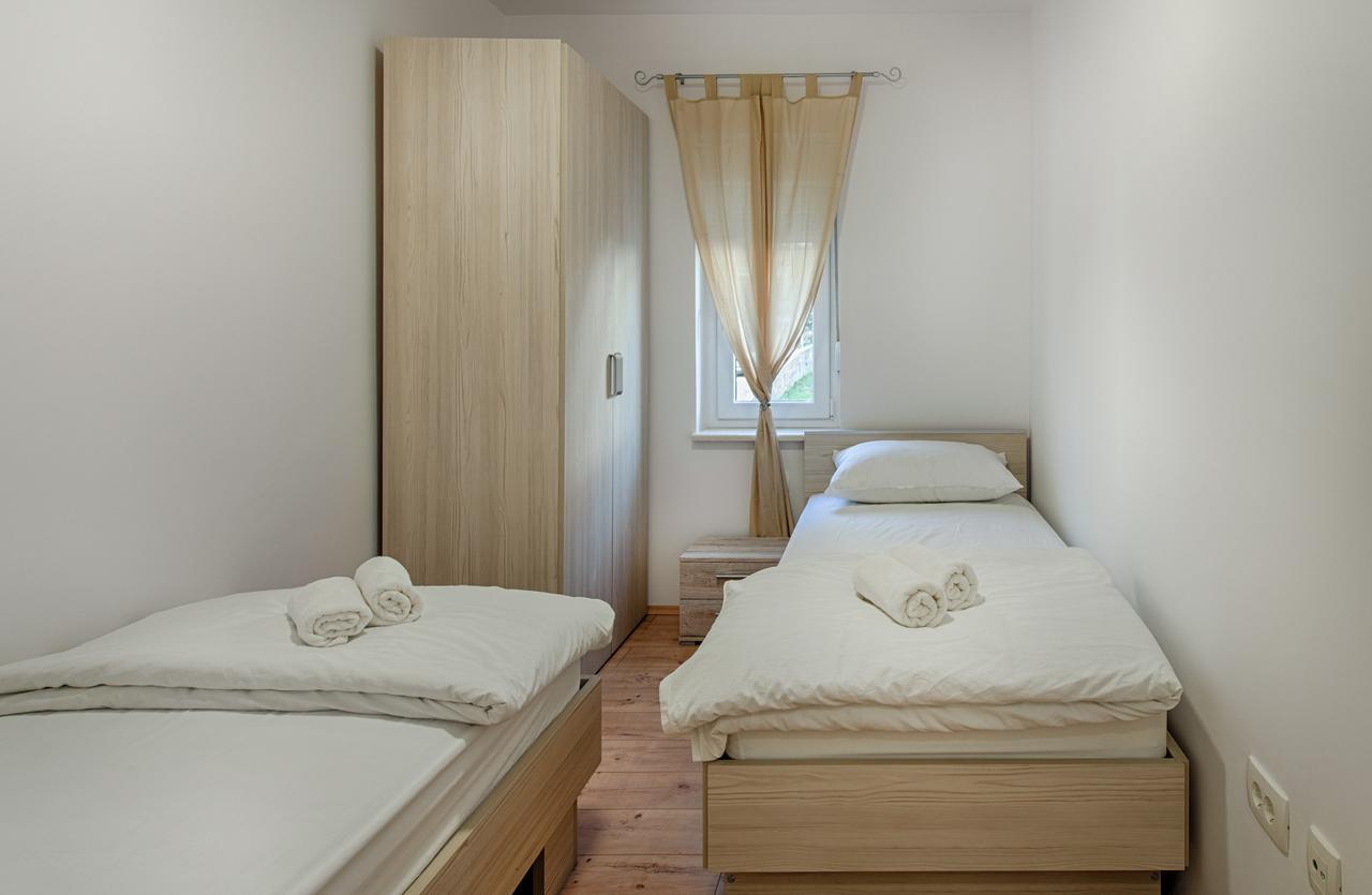 Cezar Luxury Apartment Omiš Zewnętrze zdjęcie